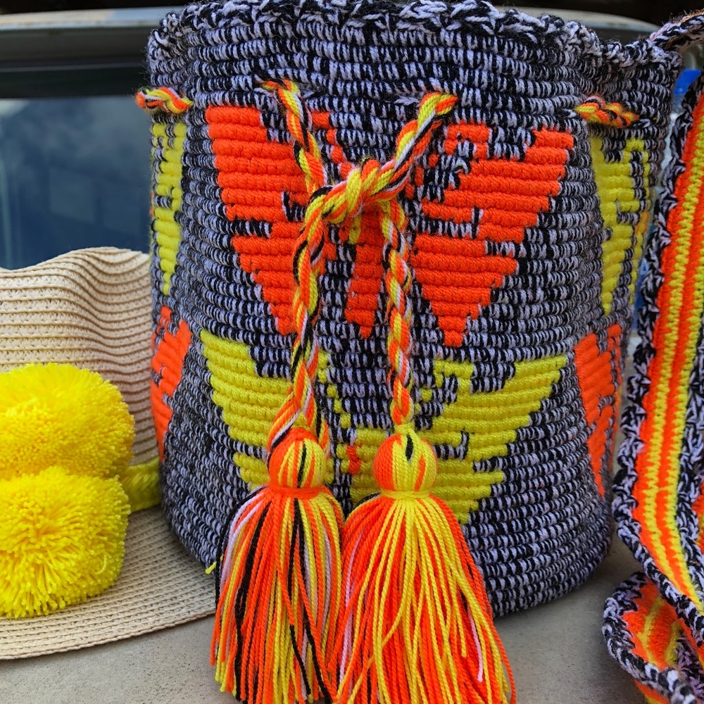 Colombia Mochila Woven Butterfly Bucket Tote Draws - Picture 2 of 9